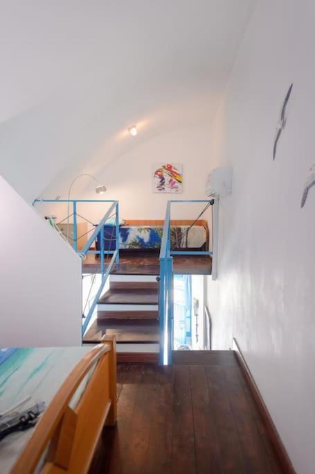 Casa Sottorar - Loft Open Space In Corricella Procida Bagian luar foto