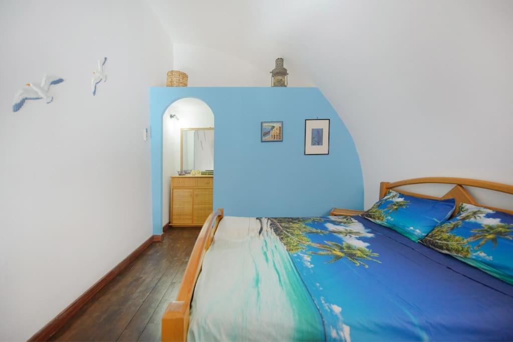 Casa Sottorar - Loft Open Space In Corricella Procida Bagian luar foto