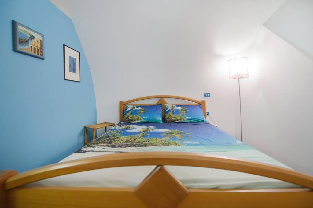 Casa Sottorar - Loft Open Space In Corricella Procida Bagian luar foto