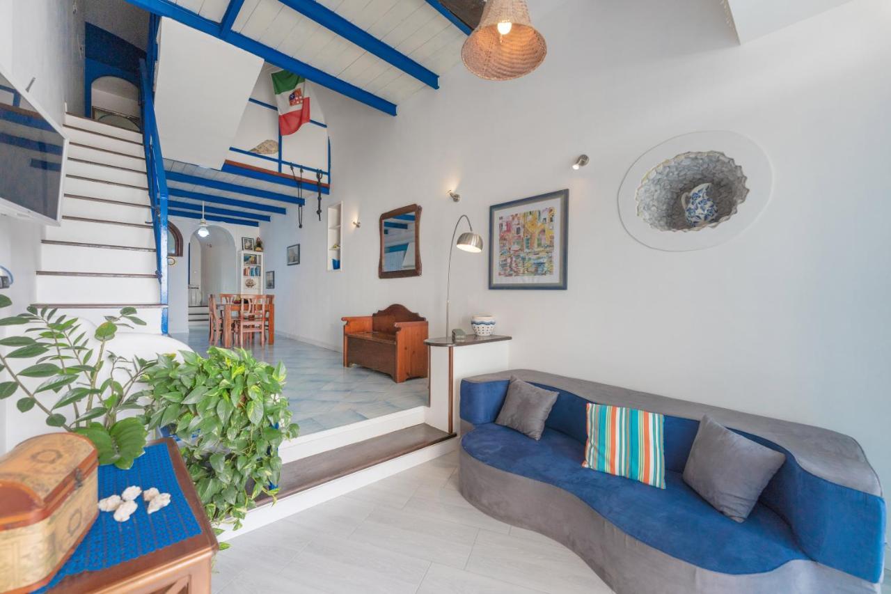 Casa Sottorar - Loft Open Space In Corricella Procida Bagian luar foto